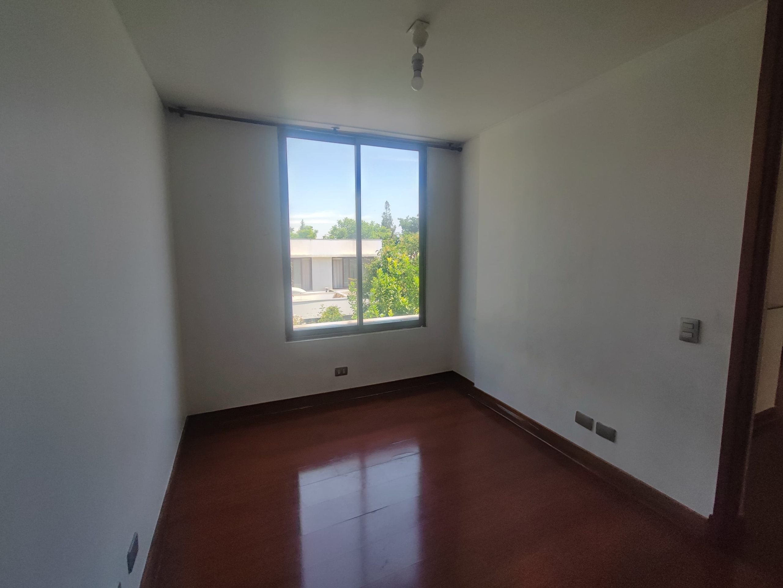 Dormitorio segundo piso maria monvel 811