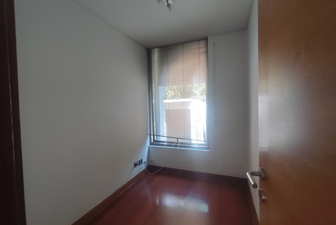 Habitación escritorio maria monvel 811